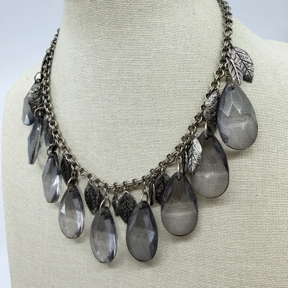 Gray Faceted Crystal Teardrop Leaf Charm Necklace Silver Tone Statement Jewelry